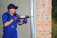 Garage Door And Opener Repairs Milwaukee, WI 262-298-0493 - installation-sidebar